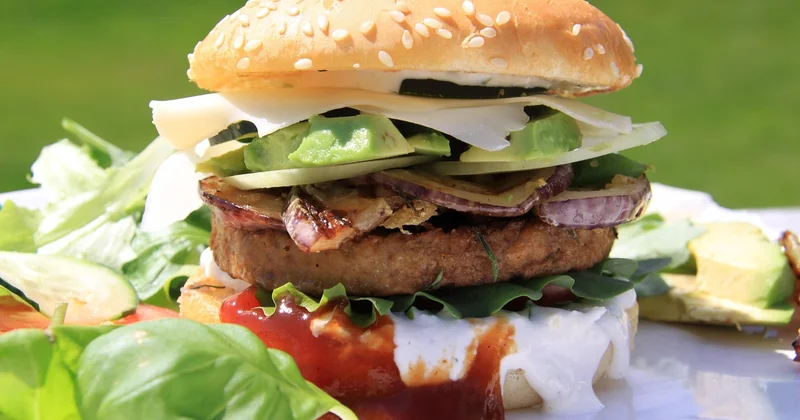 L'avocat : sauce, pas garniture