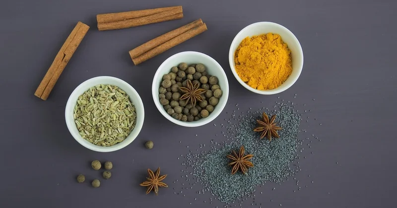Les ingrédients d'une recette de curry thaï au lait de coco